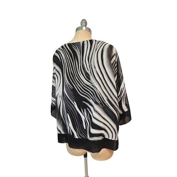 Easywear by Chico's Dancing Zebra 3/4 Sleeve Top Blouse Top 2 Large - Picture 3 of 5